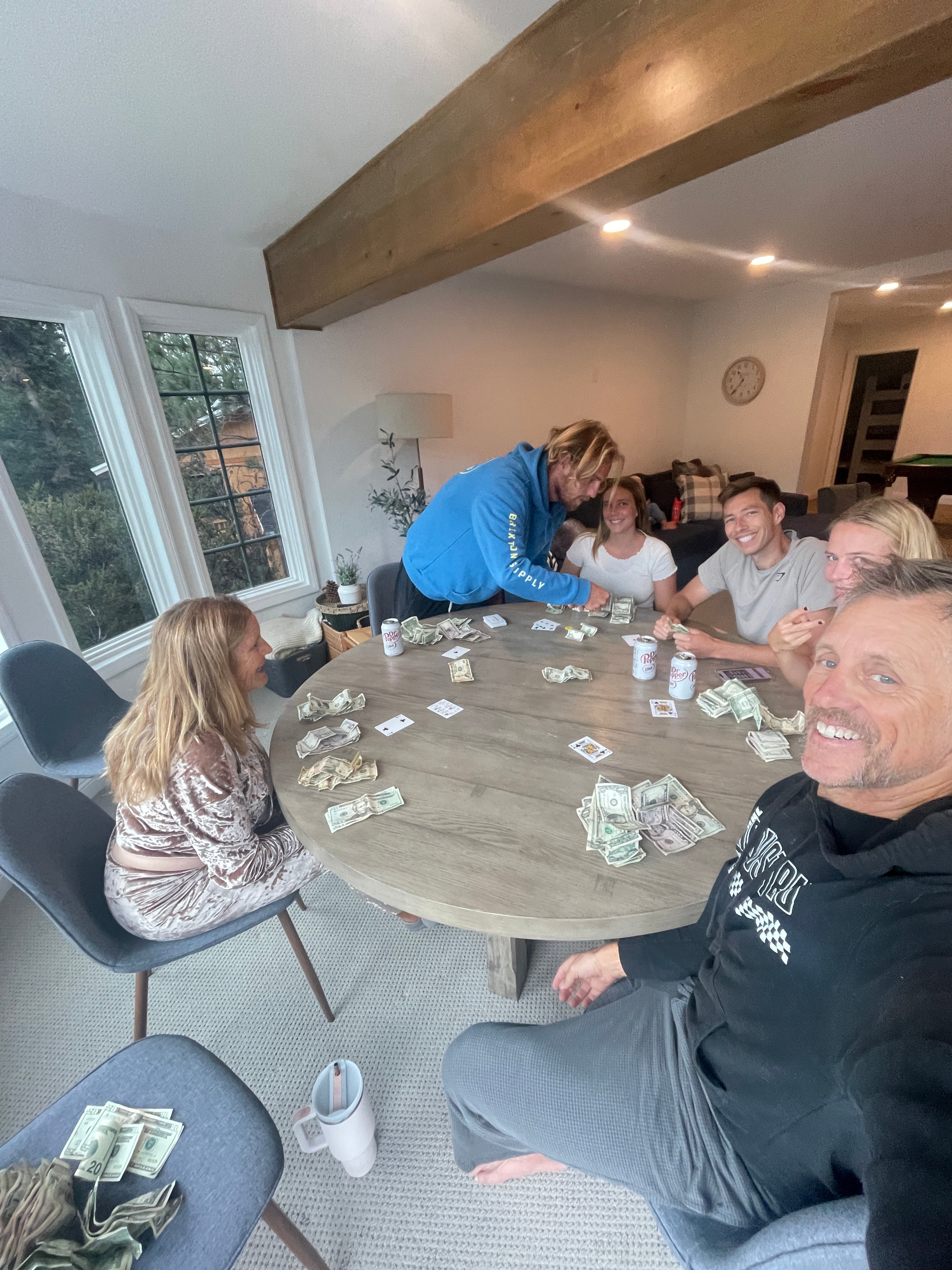 ... KNOW WHEN TO FOLD 'EM