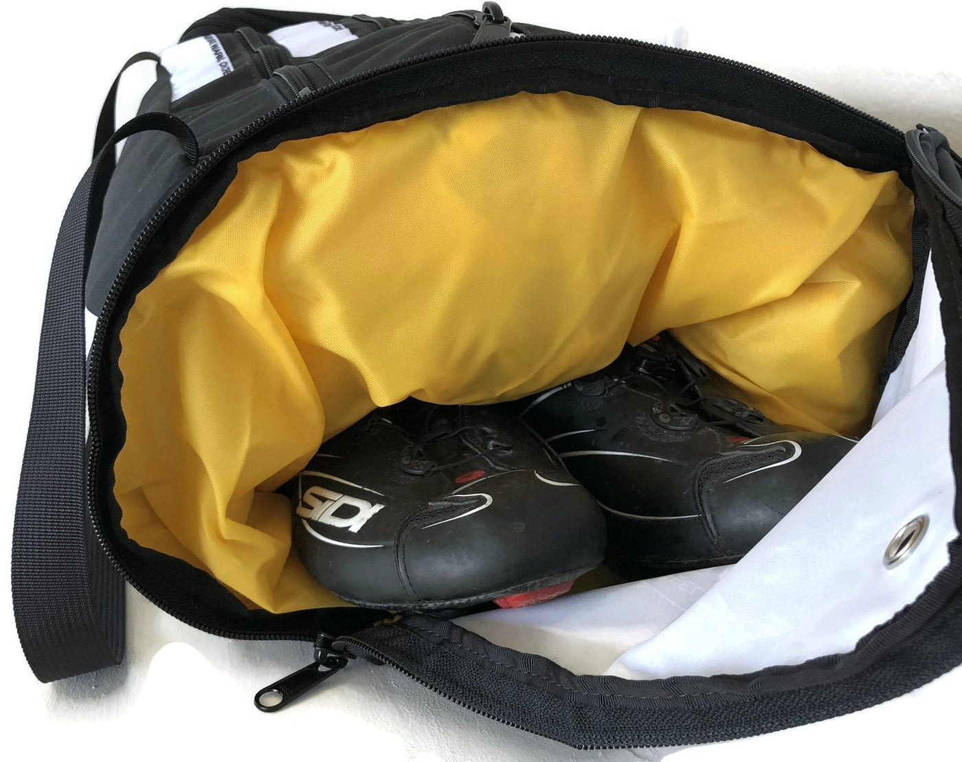 The GC Red 2024 CYCLING RACEDAY BAG™ ISD